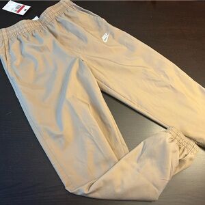 NWT Nike Boys jogger athletic pants beige
